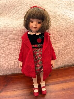 Betsy McCall Doll w/Plaid School Dress & multiple outfits excellent condition